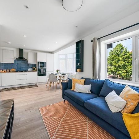 ミル・ヒルNewly Refurbished 2 Bed Flatアパートメント エクステリア 写真