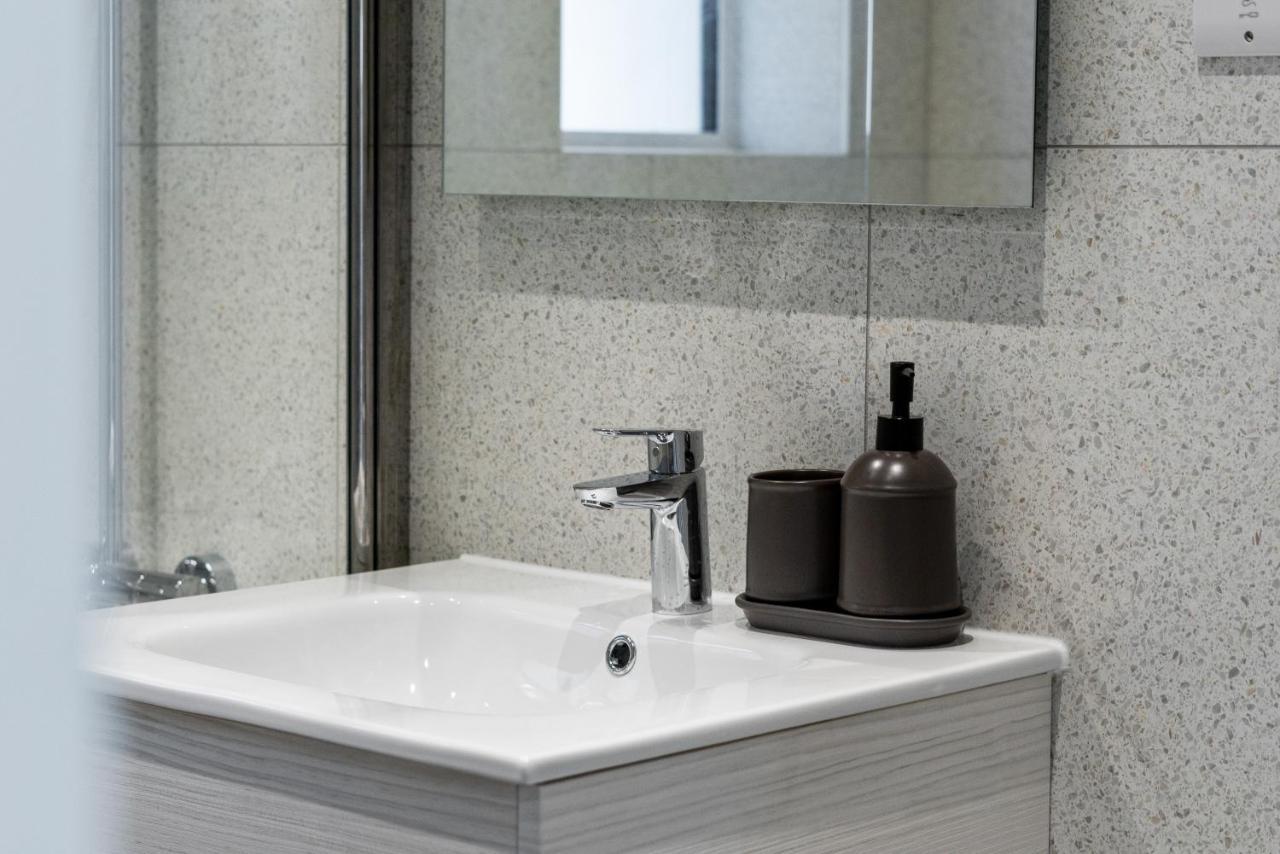 ミル・ヒルNewly Refurbished 2 Bed Flatアパートメント エクステリア 写真