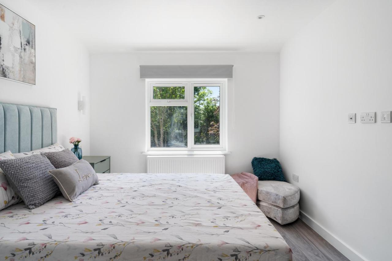 ミル・ヒルNewly Refurbished 2 Bed Flatアパートメント エクステリア 写真