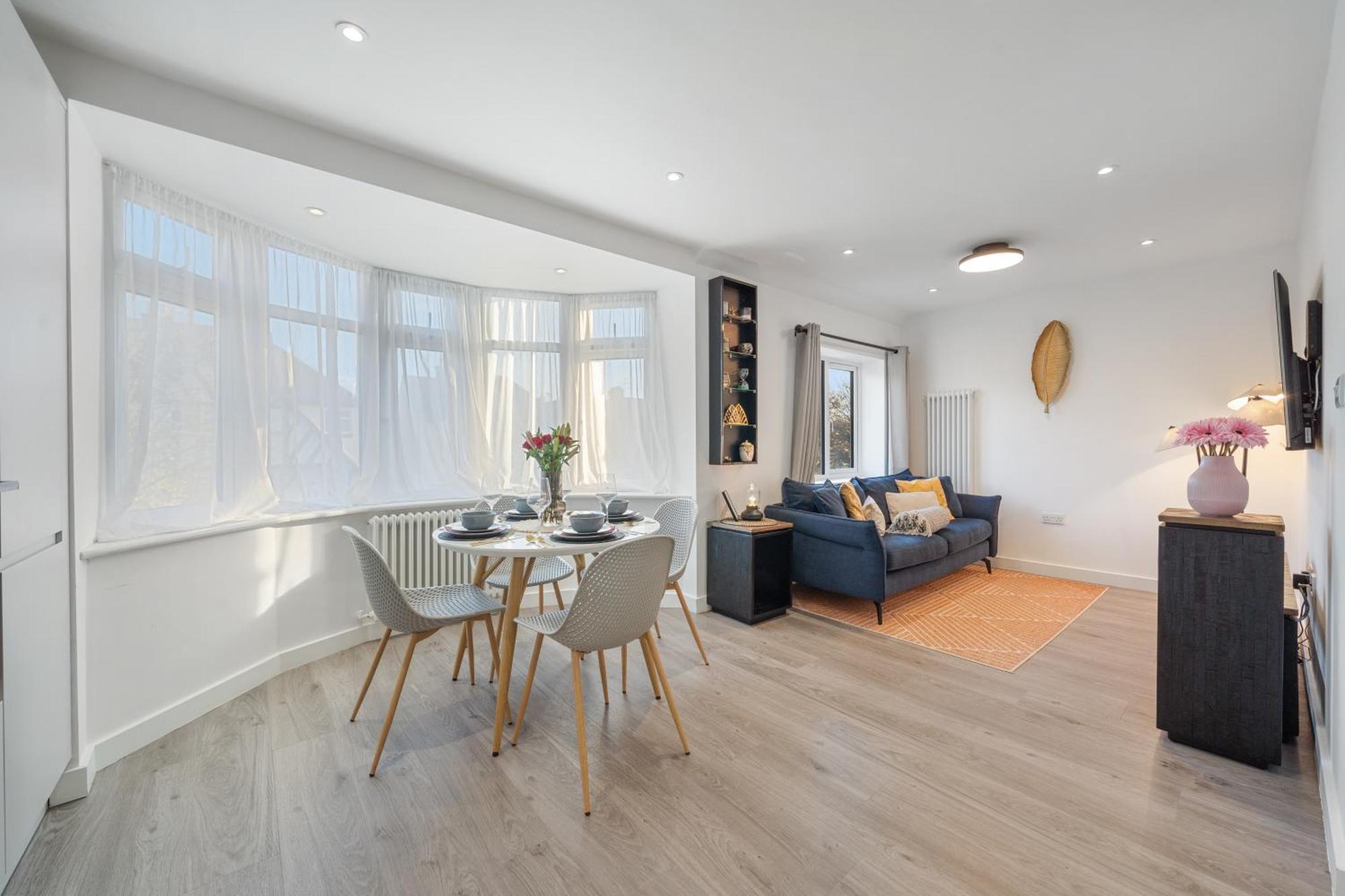 ミル・ヒルNewly Refurbished 2 Bed Flatアパートメント エクステリア 写真